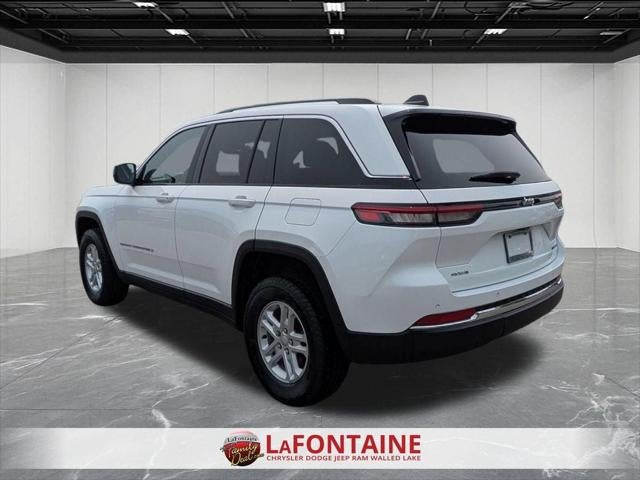 2023 Jeep Grand Cherokee Laredo 4x4