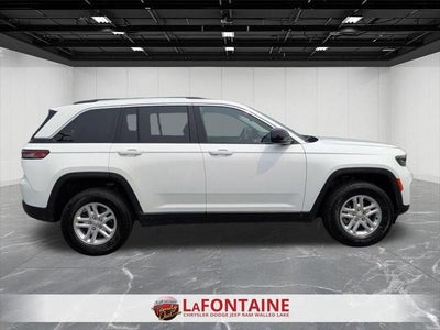 2023 Jeep Grand Cherokee Laredo 4x4
