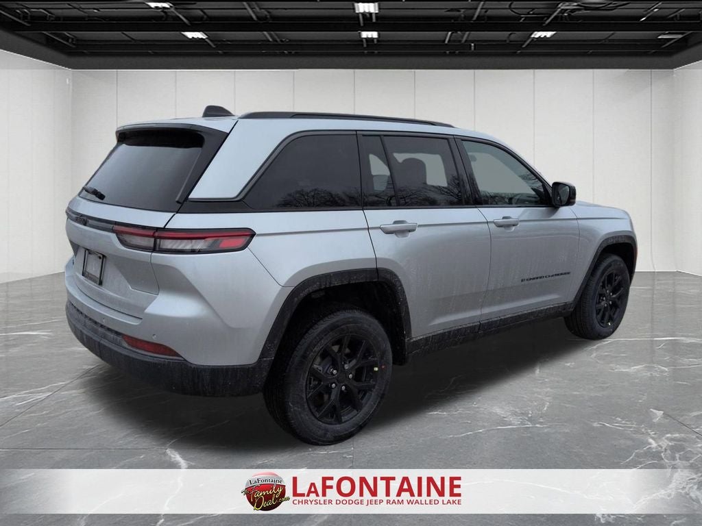2026 Jeep Grand Cherokee GRAND CHEROKEE LAREDO ALTITUDE 4X4
