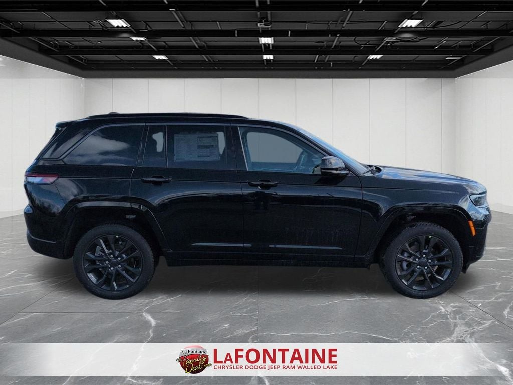 2026 Jeep Grand Cherokee GRAND CHEROKEE LIMITED RESERVE 4X4