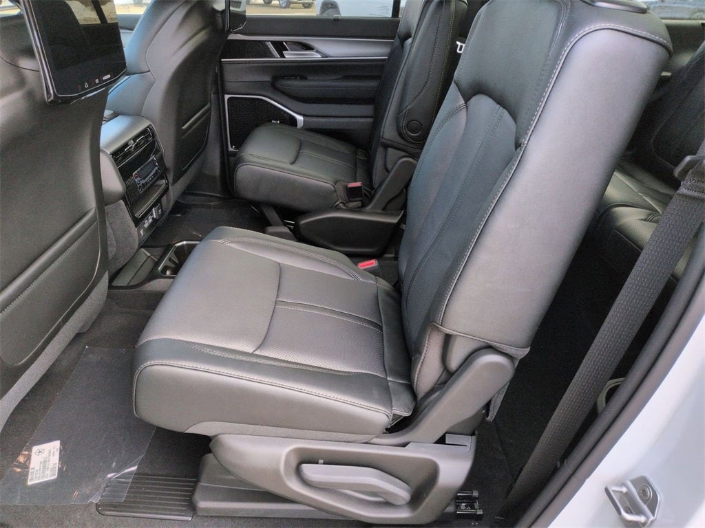 2026 Jeep Grand Wagoneer GRAND WAGONEER L LIMITED RESERVE 4X4