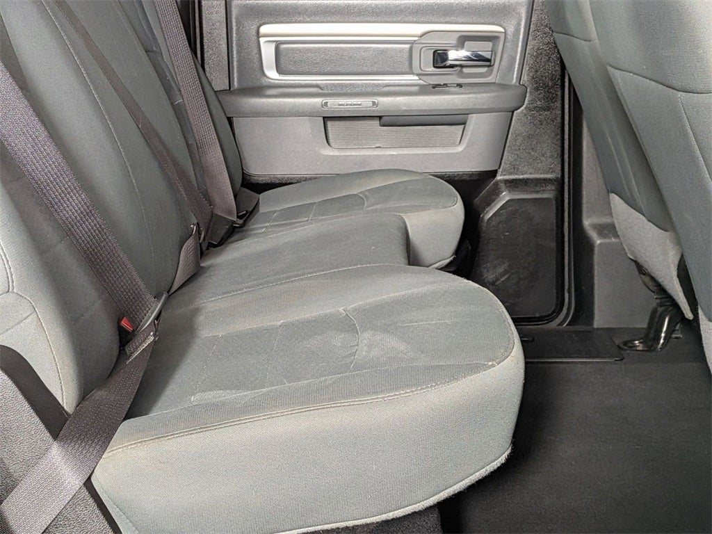 2020 RAM 1500 Classic SLT Crew Cab 4x4 6'4' Box