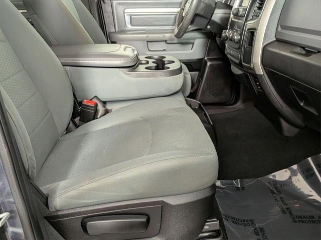 2020 RAM 1500 Classic SLT Crew Cab 4x4 6'4' Box