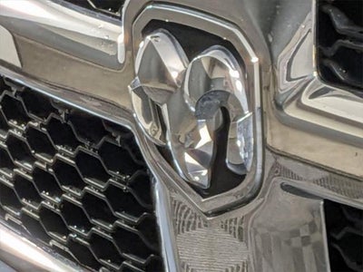 2020 RAM 1500 Classic SLT Crew Cab 4x4 6'4' Box