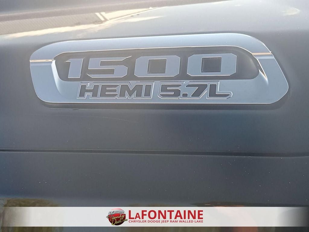 2020 RAM 1500 Big Horn Quad Cab 4x4 6'4' Box