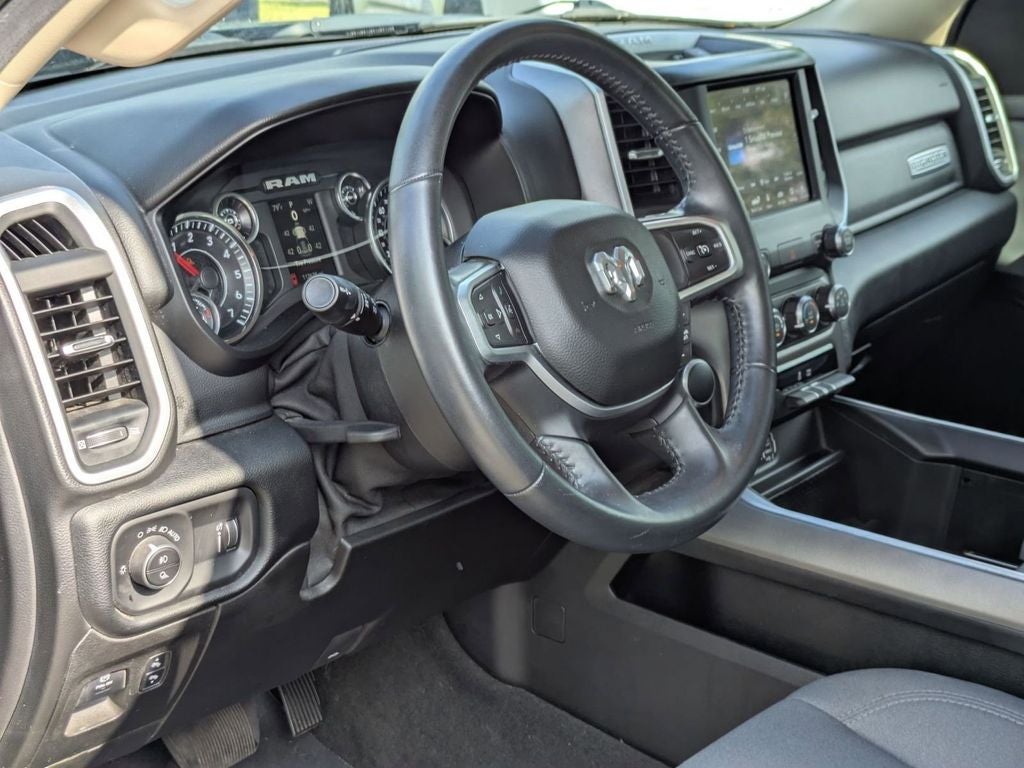 2020 RAM 1500 Big Horn Quad Cab 4x4 6'4' Box