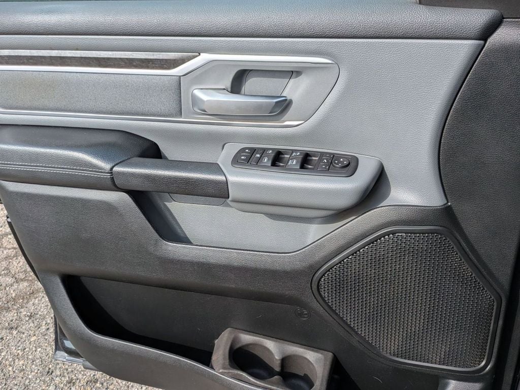 2020 RAM 1500 Big Horn Quad Cab 4x4 6'4' Box