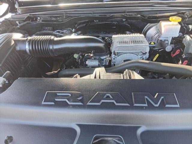 2020 RAM 1500 Big Horn Quad Cab 4x4 6'4' Box