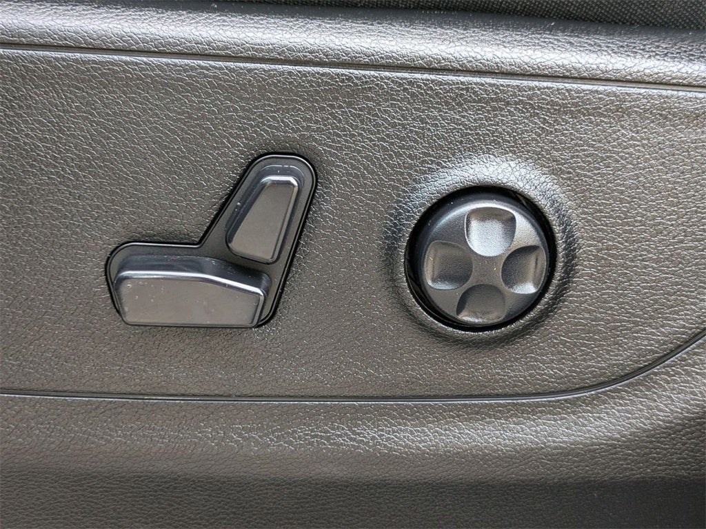 2020 RAM 1500 Big Horn Crew Cab 4x4 5'7' Box