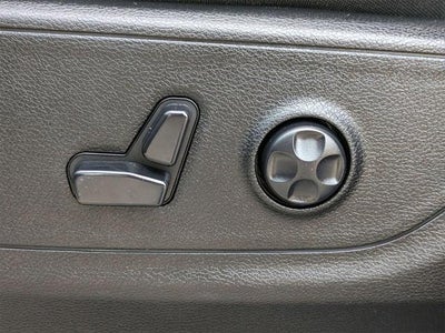 2020 RAM 1500 Big Horn Crew Cab 4x4 5'7' Box