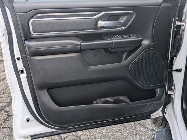 2020 RAM 1500 Big Horn Crew Cab 4x4 5'7' Box