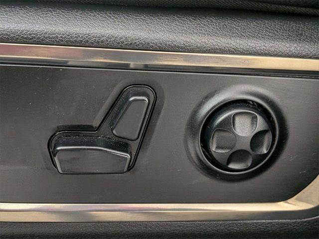 2019 RAM 1500 Limited Crew Cab 4x4 5'7' Box