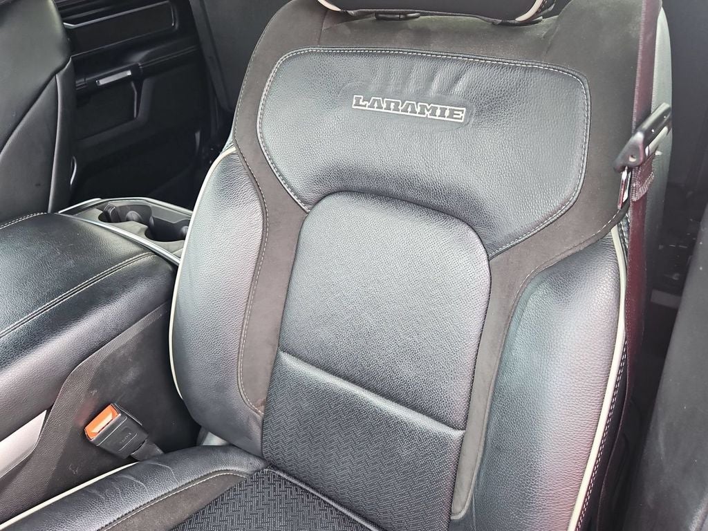 2023 RAM 1500 Laramie Crew Cab 4x4 5'7' Box
