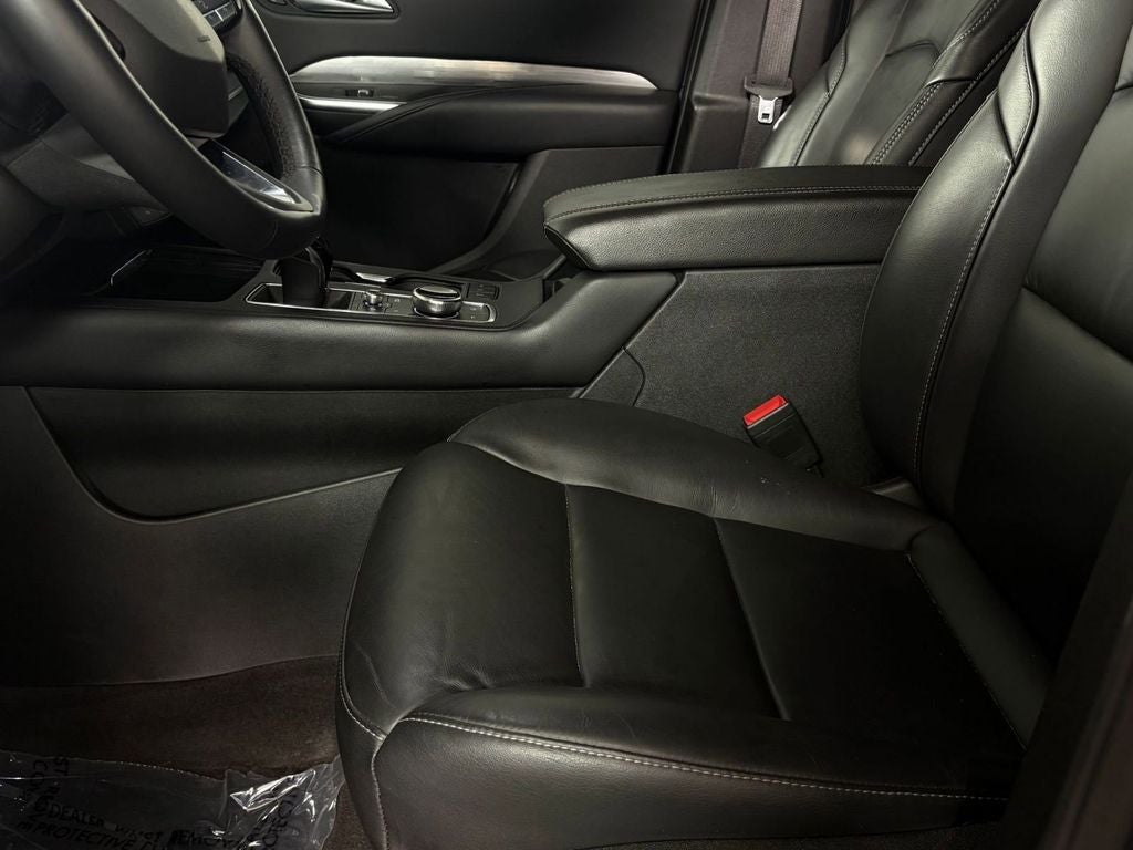 2025 Cadillac XT4 AWD Premium Luxury