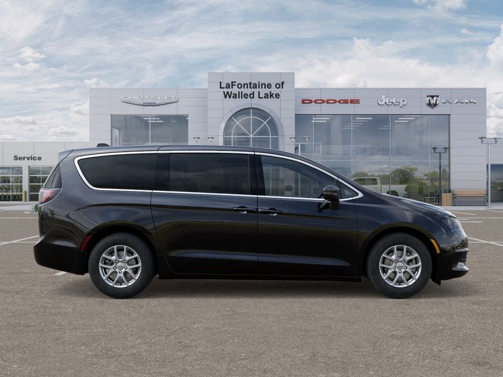 2026 Chrysler Voyager VOYAGER LX