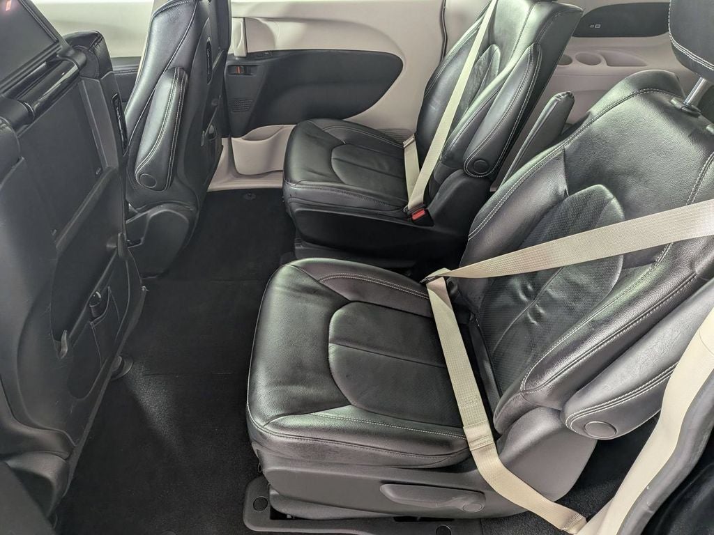 2022 Chrysler Pacifica Hybrid Touring L