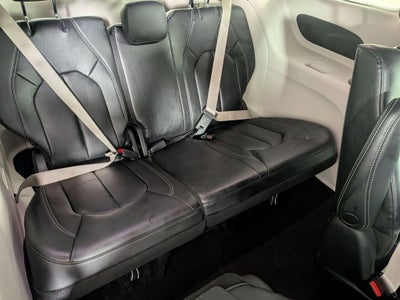 2022 Chrysler Pacifica Hybrid Touring L