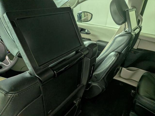 2022 Chrysler Pacifica Hybrid Touring L