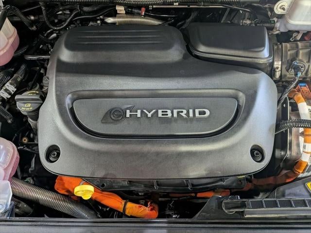 2022 Chrysler Pacifica Hybrid Touring L