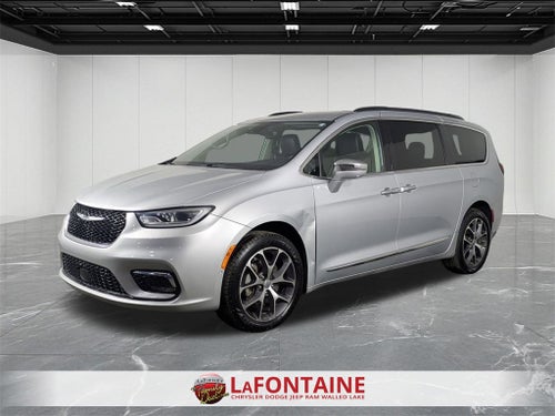2022 Chrysler Pacifica Limited AWD