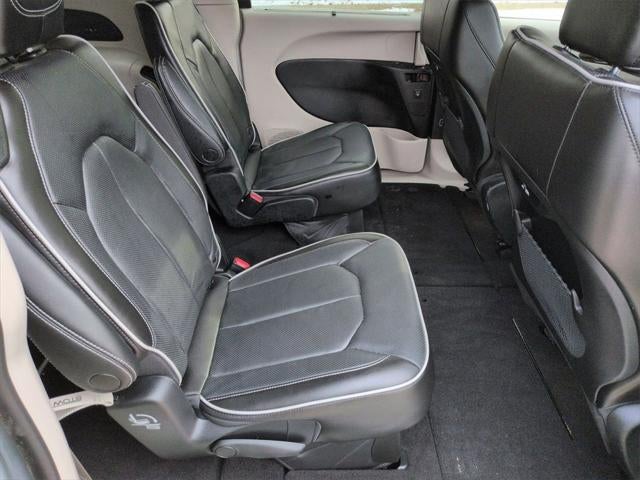 2022 Chrysler Pacifica Limited AWD