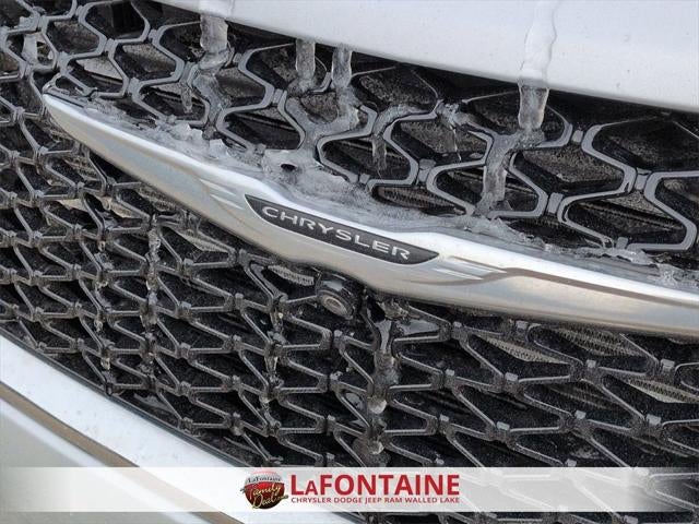 2022 Chrysler Pacifica Limited AWD