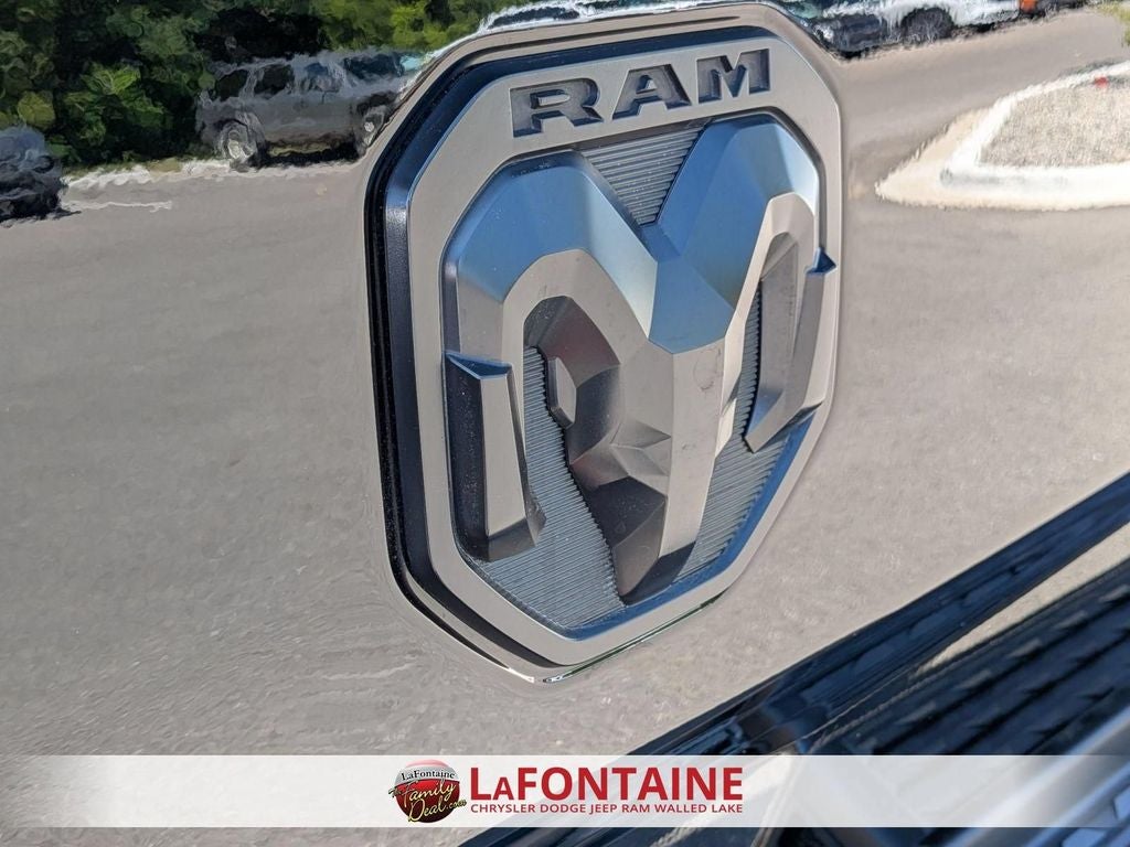 2021 RAM 3500 Laramie Crew Cab 4x4 8' Box