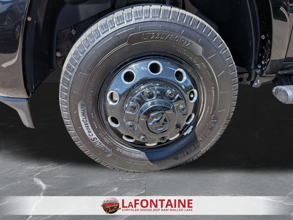 2021 RAM 3500 Laramie Crew Cab 4x4 8' Box