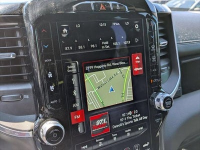 2021 RAM 3500 Laramie Crew Cab 4x4 8' Box