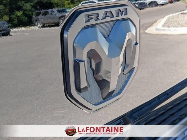 2021 RAM 3500 Laramie Crew Cab 4x4 8' Box