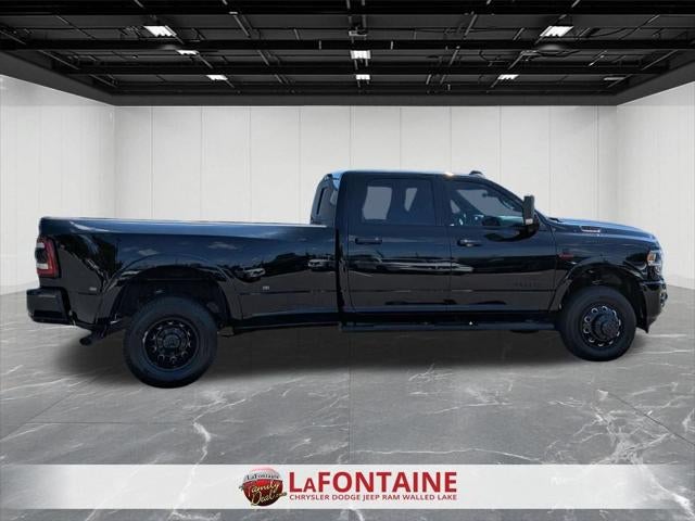 2021 RAM 3500 Laramie Crew Cab 4x4 8' Box
