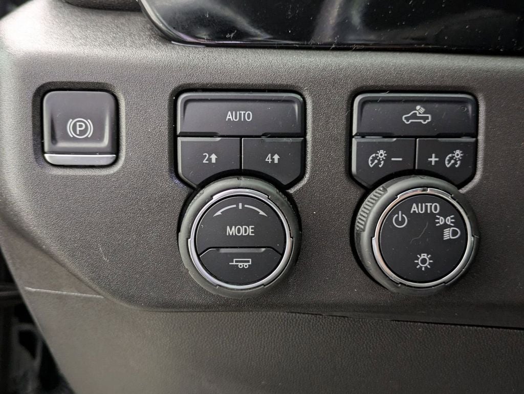 2025 Chevrolet Silverado 1500 4WD Crew Cab Standard Bed LT
