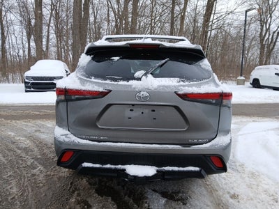 2025 Toyota Highlander XLE
