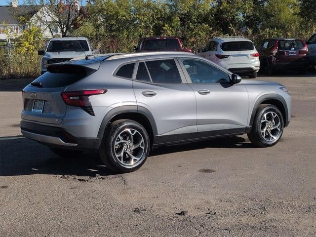 2024 Chevrolet Trax FWD LT