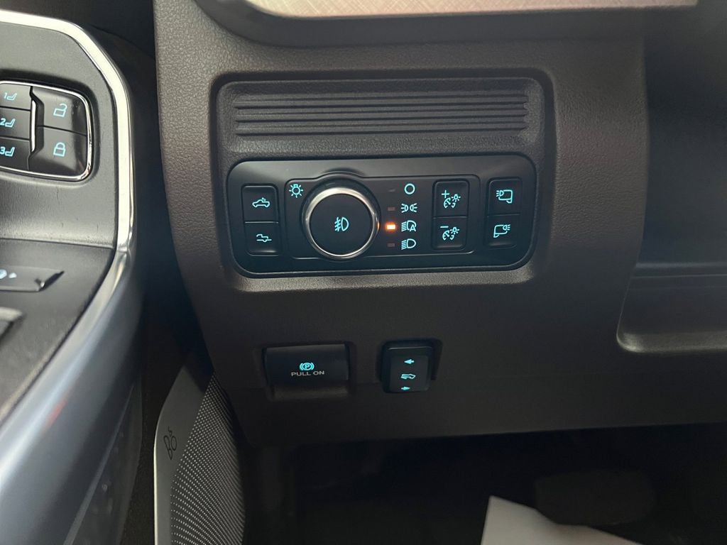 2025 Ford F-350SD King Ranch