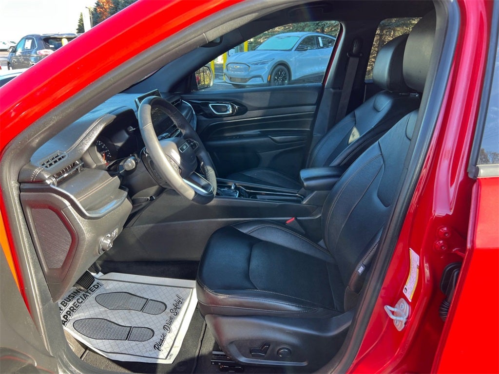 2023 Jeep Compass (Red) Edition