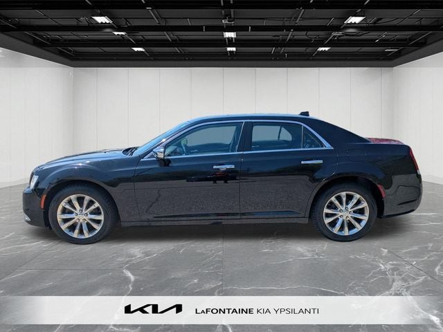 2017 Chrysler 300 C