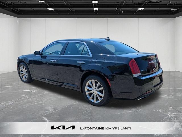 2017 Chrysler 300 C