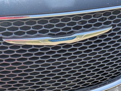 2017 Chrysler 300 C