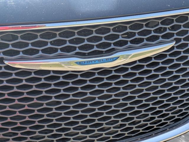 2017 Chrysler 300 C