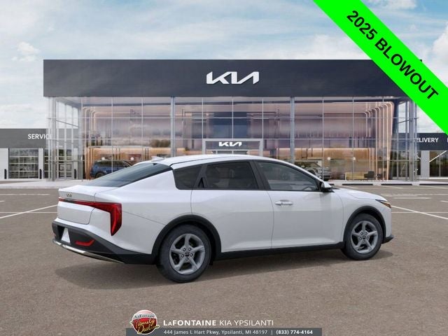 2025 Kia K4 LXS