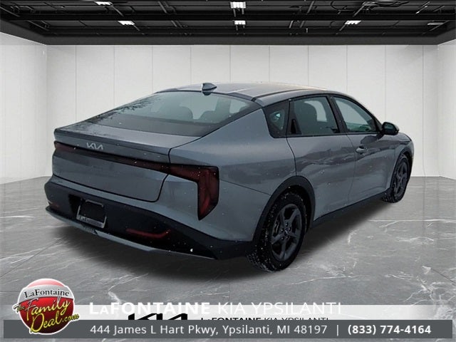 2025 Kia K4 LXS