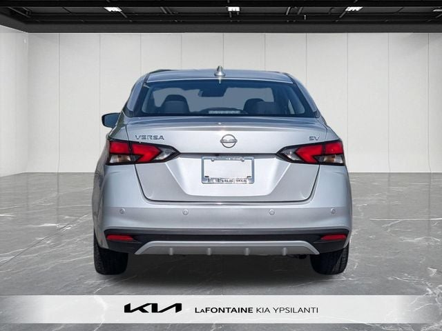 2023 Nissan Versa 1.6 SV
