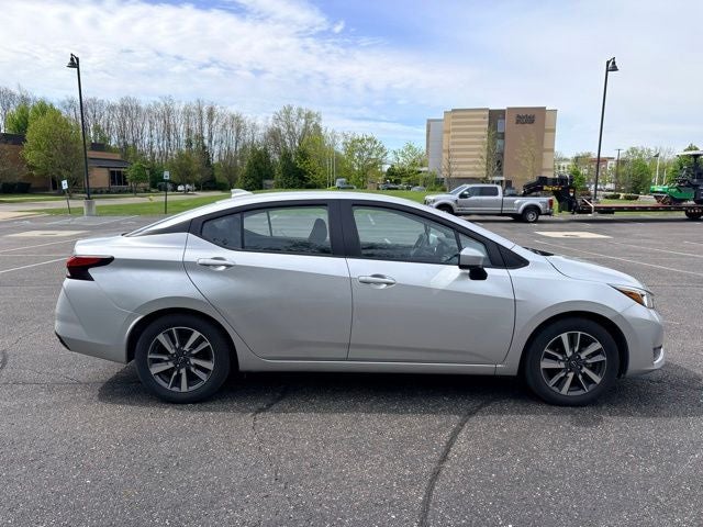 2023 Nissan Versa 1.6 SV