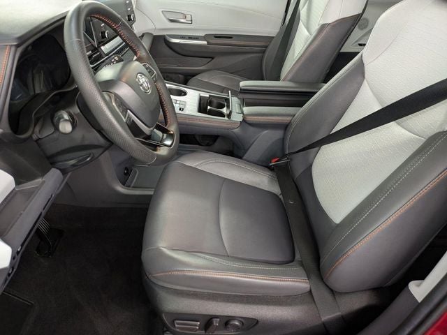2023 Toyota Sienna XSE 7 Passenger