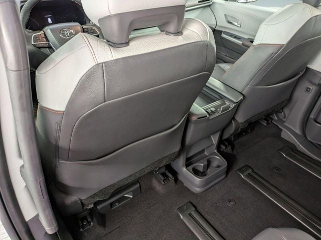 2023 Toyota Sienna XSE 7 Passenger
