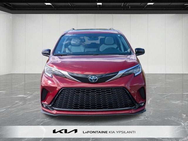 2023 Toyota Sienna XSE 7 Passenger