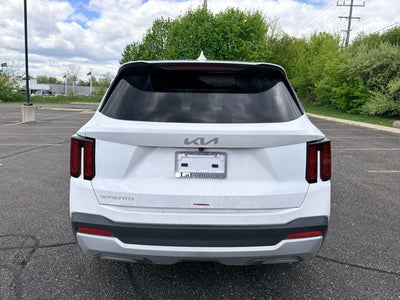 2025 Kia Sorento LX