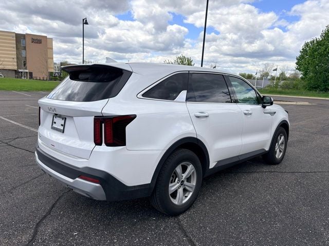 2025 Kia Sorento LX