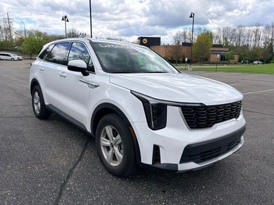 2025 Kia Sorento LX